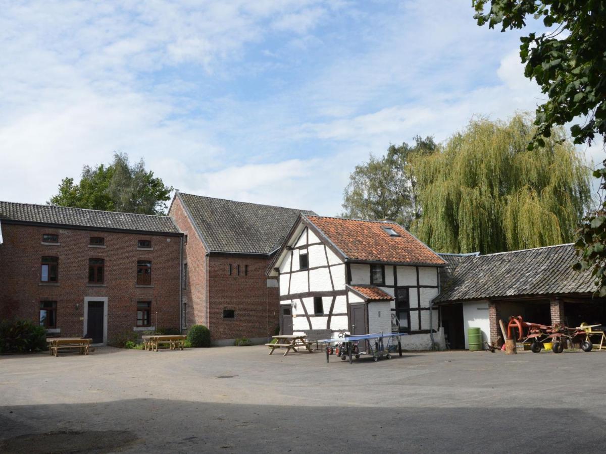 Spacious House In A Farm Located In The Bucolic Teuven المظهر الخارجي الصورة