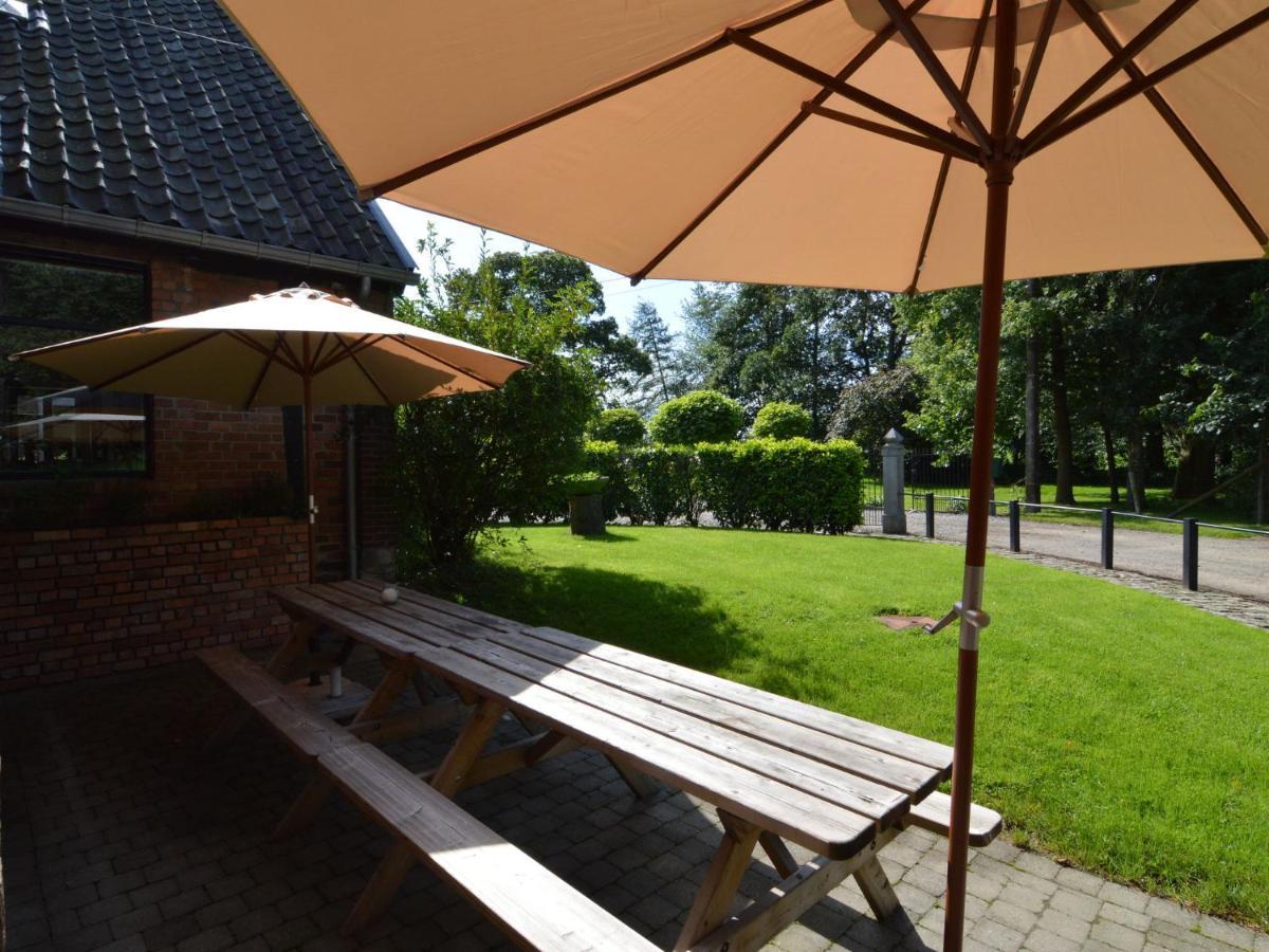 Spacious House In A Farm Located In The Bucolic Teuven المظهر الخارجي الصورة